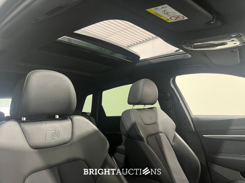Audi Q8 e-tron 50 S Edition Quattro 95 kWh 340pk 2023 (Origineel-NL), T-275-PB