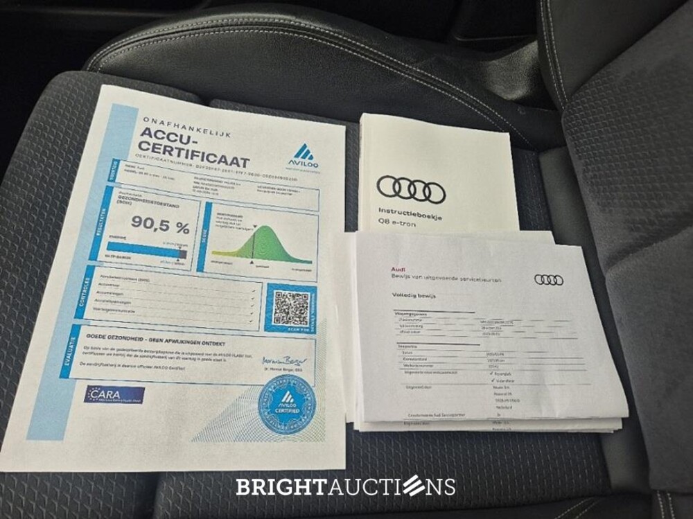 Audi Q8 e-tron 50 S Edition Quattro 95 kWh 340pk 2023 (Origineel-NL), T-275-PB