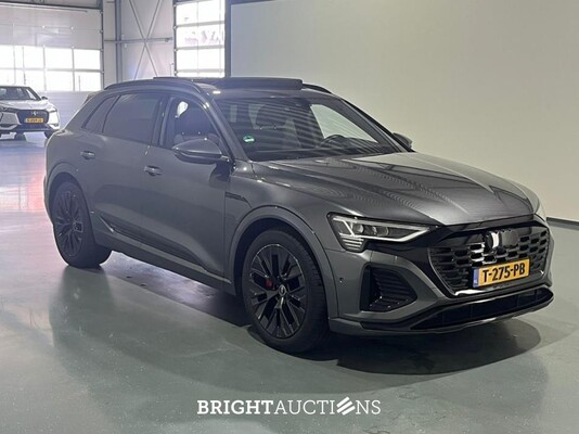 Audi Q8 e-tron 50 S Edition Quattro 95 kWh 340pk 2023 (Origineel-NL), T-275-PB