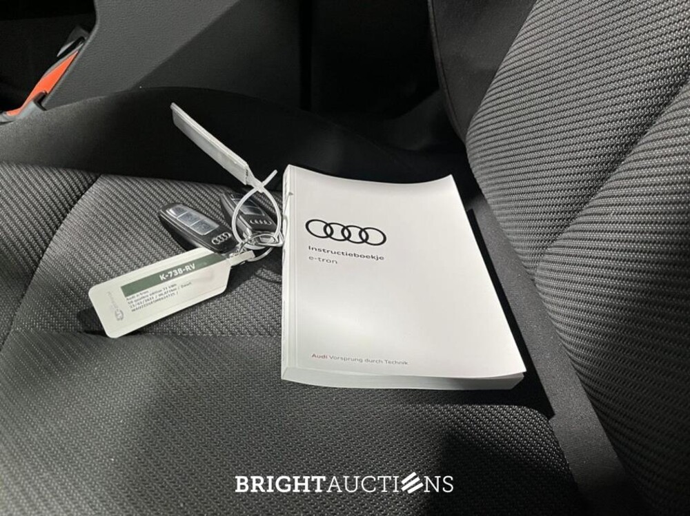 Audi e-tron 50 edition Quattro 71 kWh 313pk 2021 (Origineel-NL), K-738-RV