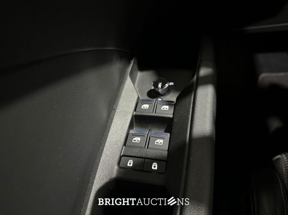 Audi Q4 e-tron 40 Launch edition S Competition 77 kWh 204pk 2022 (Origineel-NL), P-395-JS