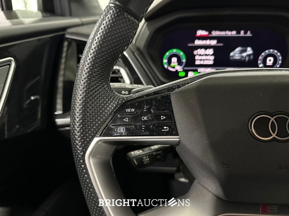 Audi Q4 e-tron 40 Launch edition S Competition 77 kWh 204pk 2022 (Origineel-NL), P-395-JS