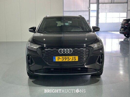 Audi Q4 e-tron 40 Launch edition S Competition 77 kWh 204pk 2022 (Origineel-NL), P-395-JS