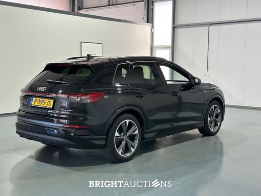 Audi Q4 e-tron 40 Launch edition S Competition 77 kWh 204pk 2022 (Origineel-NL), P-395-JS