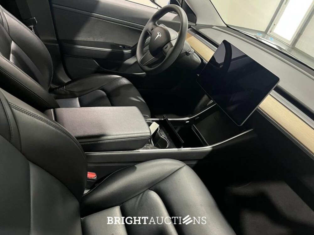 Tesla Model 3 Standard RWD Plus 60 kWh 238pk 2020 (Origineel-NL), H-529-JL