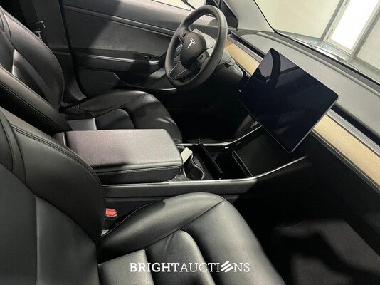 Tesla Model 3 Standard RWD Plus 60 kWh 238pk 2020 (Origineel-NL), H-529-JL