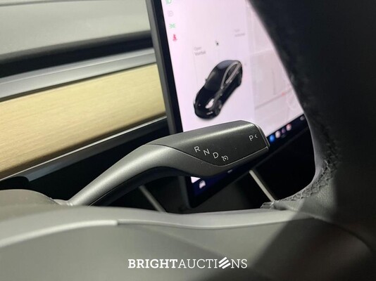 Tesla Model 3 Standard RWD Plus 60 kWh 238pk 2020 (Origineel-NL), H-529-JL