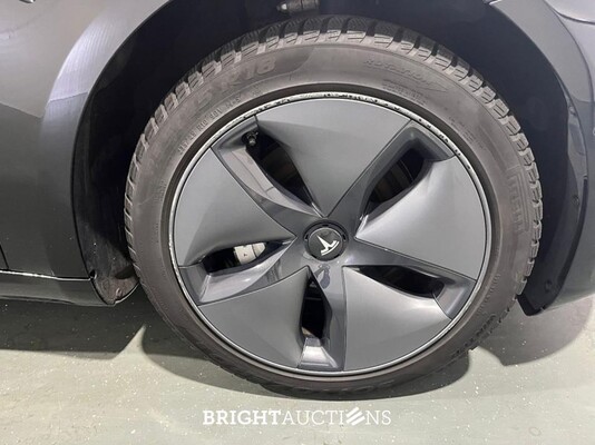 Tesla Model 3 Standard RWD Plus 60 kWh 238pk 2020 (Origineel-NL), H-529-JL