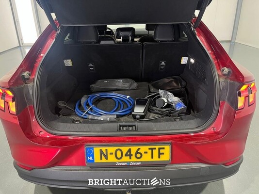 Ford Mustang RWD 75 kWh 269pk 2021 (Origineel-NL), N-046-TF