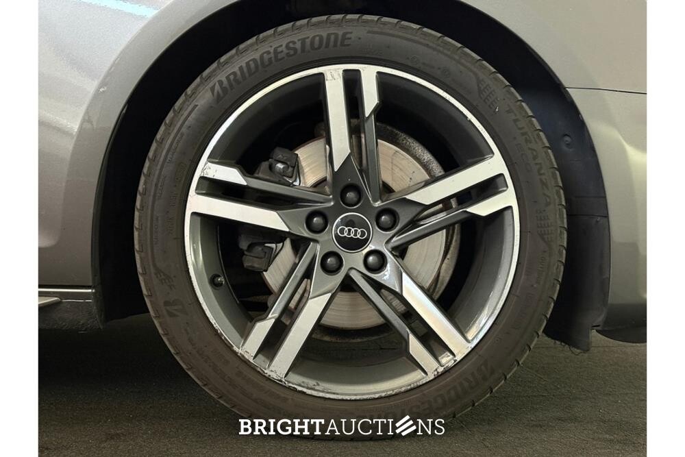 Audi A4 35 S edition Competition TFSI 149pk 2022 (Origineel-NL), N-430-VR