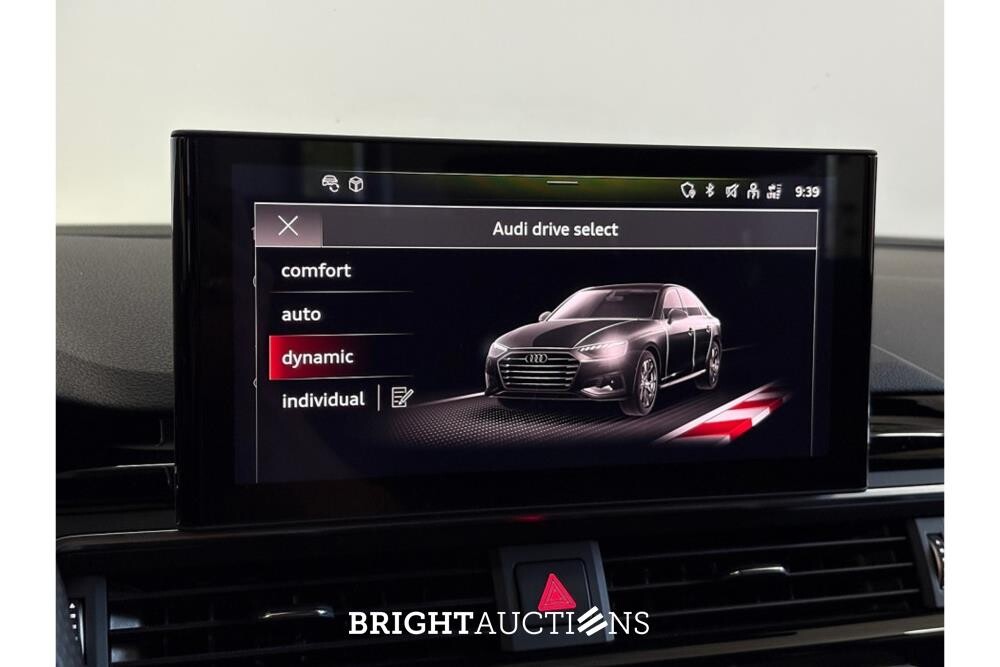 Audi A4 35 S edition Competition TFSI 149pk 2022 (Origineel-NL), N-430-VR
