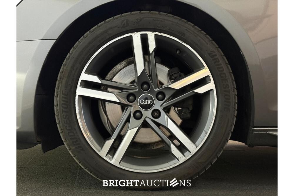 Audi A4 35 S edition Competition TFSI 149pk 2022 (Origineel-NL), N-430-VR