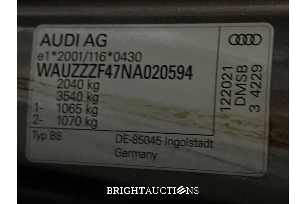 Audi A4 35 S edition Competition TFSI 149pk 2022 (Origineel-NL), N-430-VR