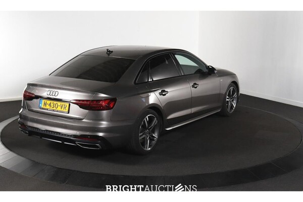 Audi A4 35 S edition Competition TFSI 149pk 2022 (Origineel-NL), N-430-VR