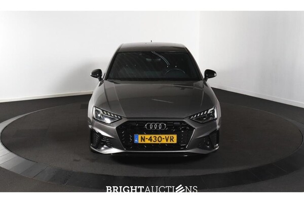 Audi A4 35 S edition Competition TFSI 149pk 2022 (Origineel-NL), N-430-VR