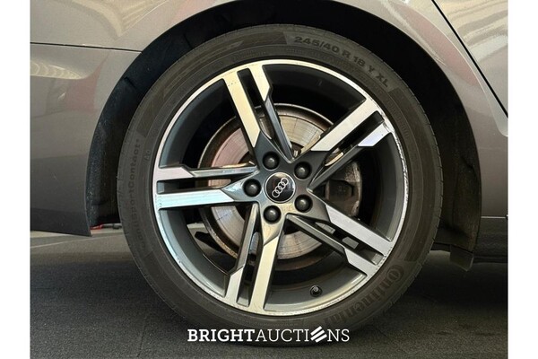 Audi A4 35 S edition Competition TFSI 149pk 2022 (Origineel-NL), N-430-VR