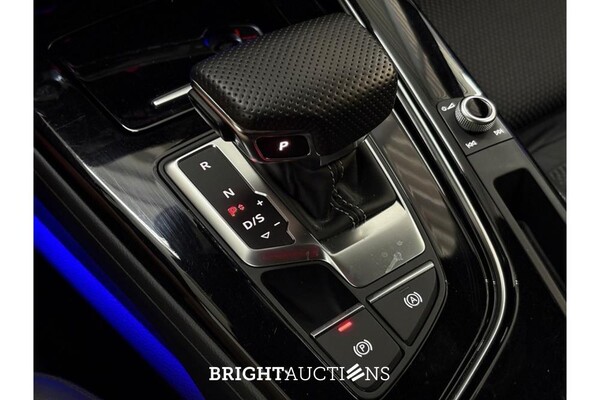Audi A4 35 S edition Competition TFSI 149pk 2022 (Origineel-NL), N-430-VR
