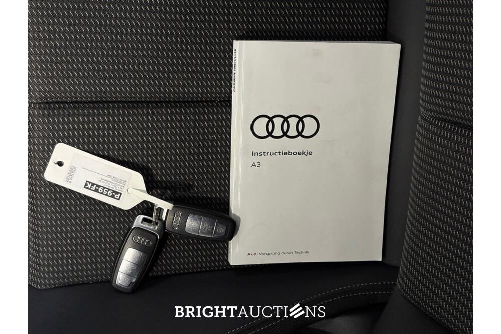 Audi A3 Sportback 35 S edition TFSI 149pk 2022 (Origineel-NL), P-959-FK