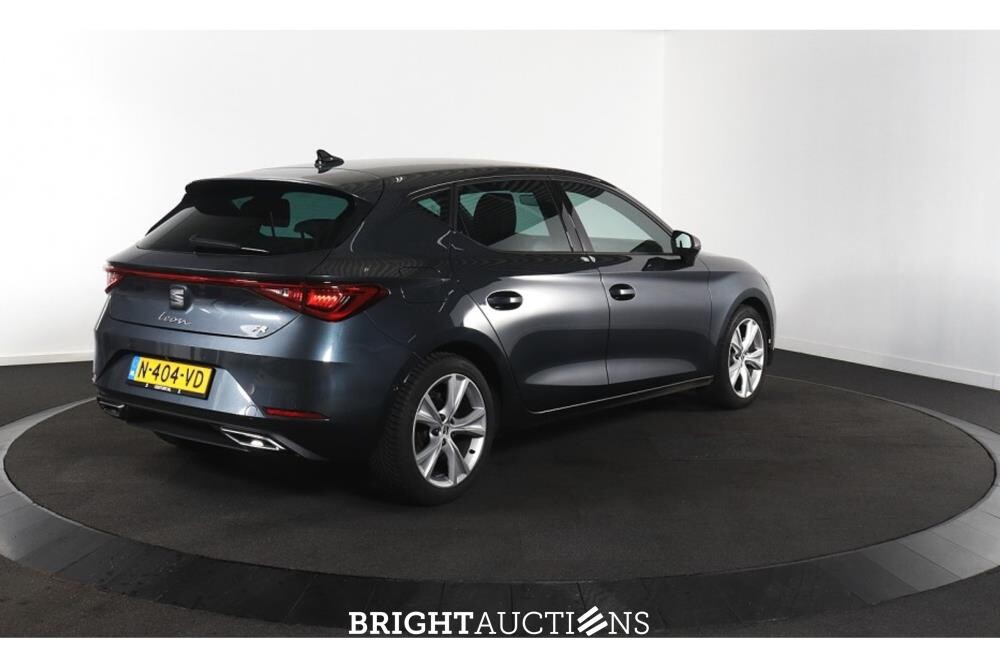 SEAT Leon FR Business Intense 2.0 TDI 149pk 2022 (Origineel-NL), N-404-VD