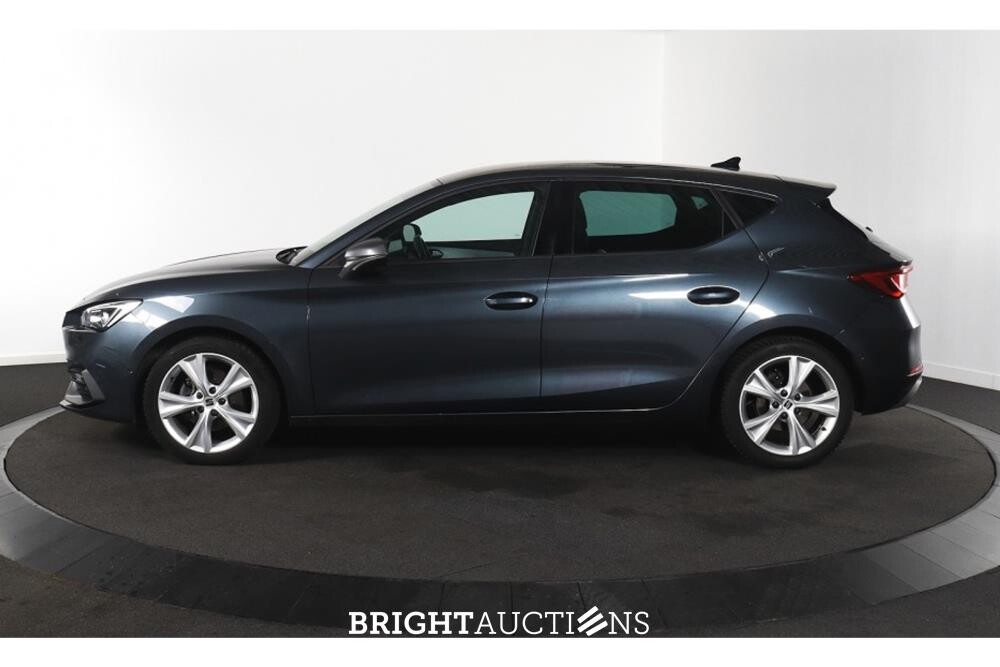 SEAT Leon FR Business Intense 2.0 TDI 149pk 2022 (Origineel-NL), N-404-VD