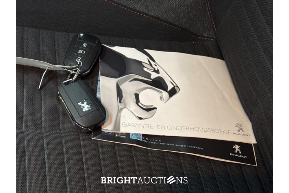 Peugeot 208 Blue Lease Active 1.2 PureTech 74pk 2020 (Origineel-NL), H-770-DZ