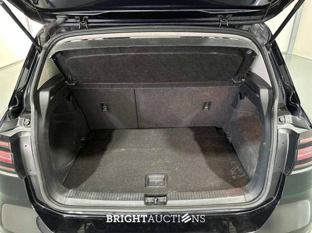Volkswagen T-Cross Life 1.0 TSI 95pk 2020 (Origineel-NL), H-233-NB