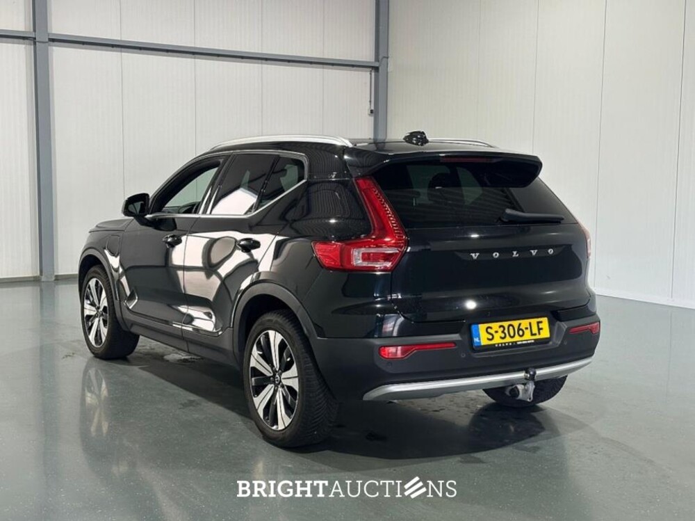 Volvo XC40 T4 Plug-in Hybrid Core Bright 1.5 211pk 2023 (Origineel-NL), S-306-LF