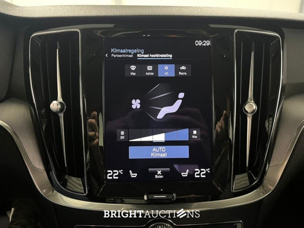 Volvo V60 B3 Momentum Advantage 2.0 163pk 2021 (Origineel-NL), K-537-TV