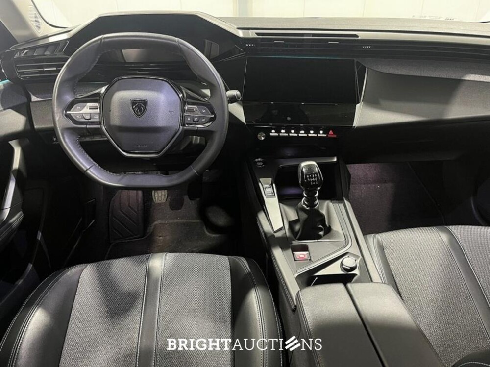 Peugeot 308 Allure Pack Business 1.2 PureTech 131pk 2022 (Origineel-NL), P-824-HN