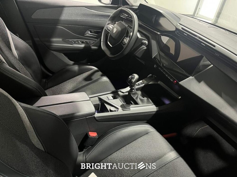 Peugeot 308 Allure Pack Business 1.2 PureTech 131pk 2022 (Origineel-NL), P-824-HN