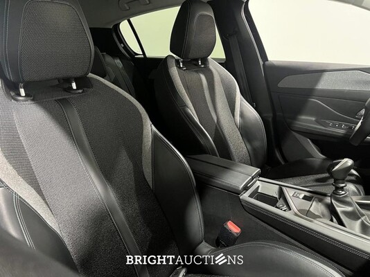 Peugeot 308 Allure Pack Business 1.2 PureTech 131pk 2022 (Origineel-NL), P-824-HN