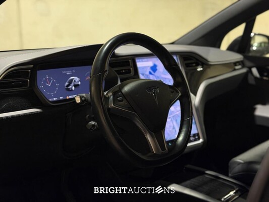 Tesla Model X 524pk 2017