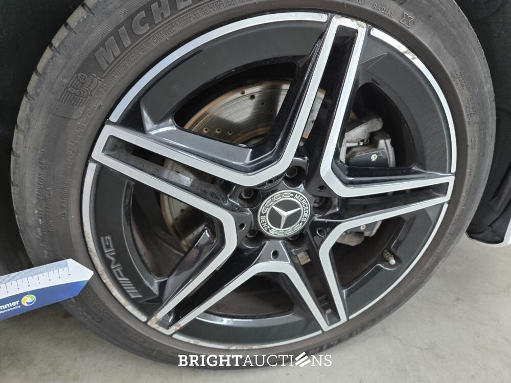 Mercedes-Benz A250 e Business Solution AMG Limited 262pk 2020 A-klasse, Z-645-DJ