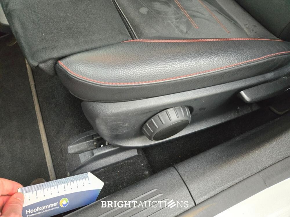 Mercedes-Benz A250 e Business Solution AMG Limited 262hp 2020 A-Class, Z-645-DJ