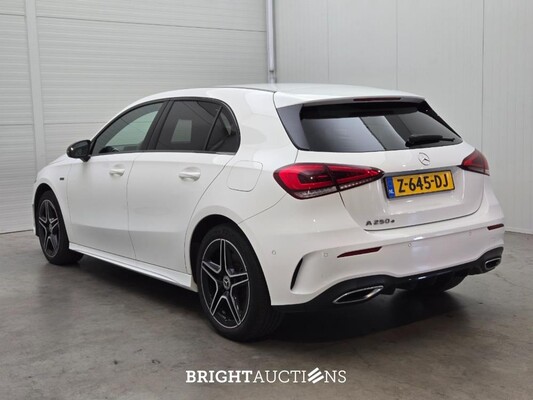 Mercedes-Benz A250 e Business Solution AMG Limited 262pk 2020 A-klasse, Z-645-DJ