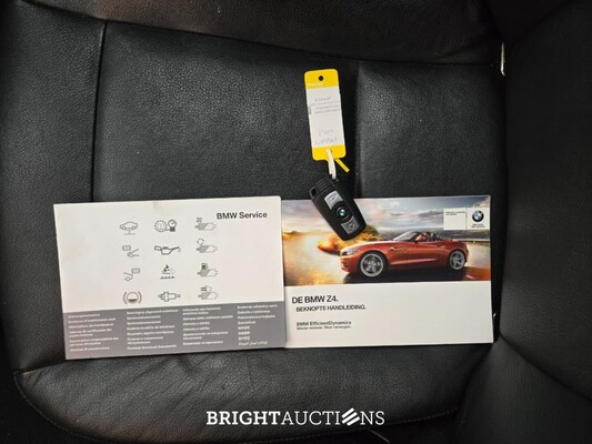 BMW Z4 sDrive18i Roadster Executive 156pk 2014 (Origineel-NL), 9-TPH-07
