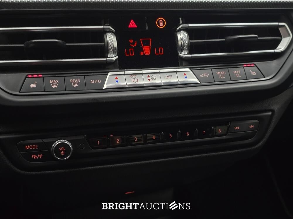 BMW 118i 1er Reihe High Executive 136PS 2021 1er Reihe, N-102-ZN
