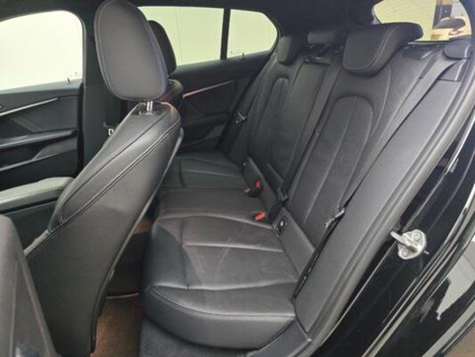 BMW 118i 1-serie High Executive 136pk 2021 1-Serie, N-102-ZN