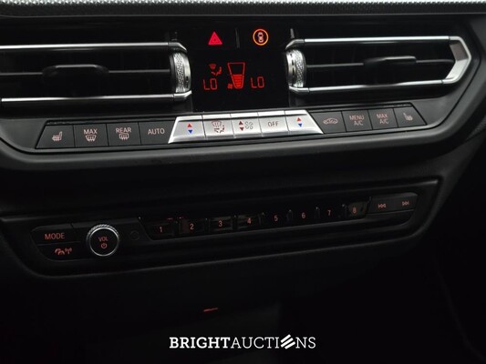 BMW 118i 1-serie High Executive 136pk 2021 1-Serie, N-102-ZN