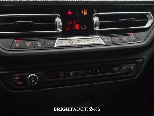 BMW 118i 1er Reihe High Executive 136PS 2021 1er Reihe, N-102-ZN