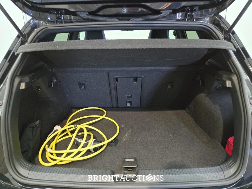 Volkswagen Golf eHybrid GTE 1.4 258pk 2020, X-635-ZX