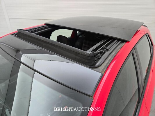 Volkswagen Polo GTI 2.0 TSI 200pk 2019, S-110-LZ