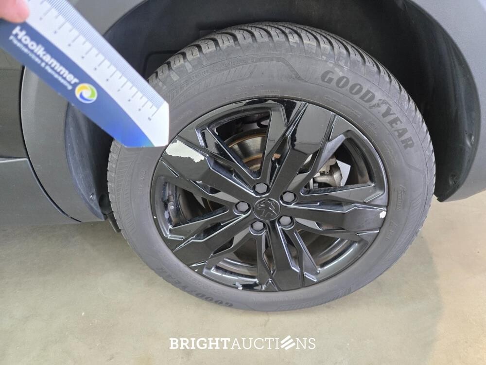 Peugeot 5008 GT 1.2 PureTech 131pk 2021, HXH-53-X