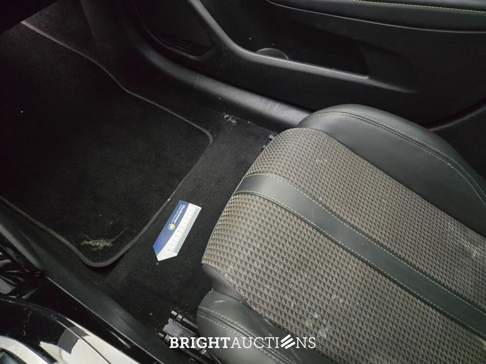 Peugeot 208 e- EV GT 350 50 kWh 136pk 2021, N-631-SR