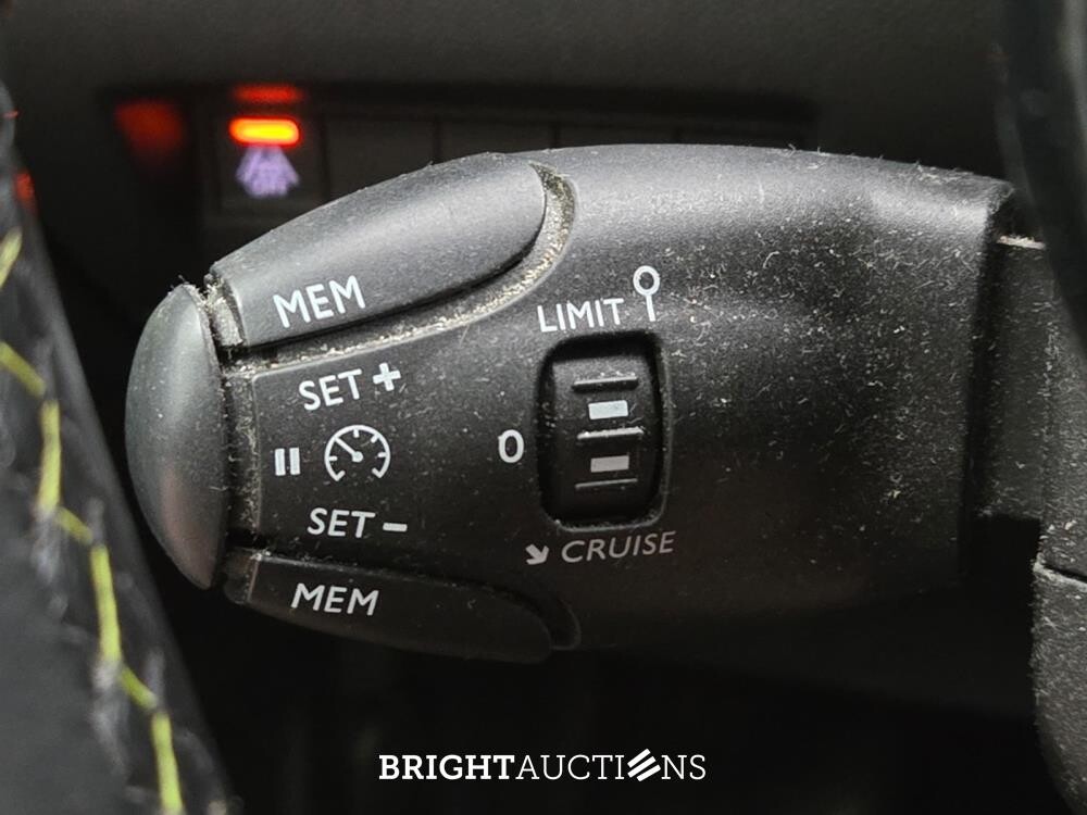 Peugeot 208 e- EV GT 350 50 kWh 136pk 2021, N-631-SR
