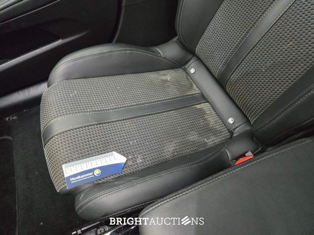 Peugeot 208 e- EV GT 350 50 kWh 136pk 2021, N-631-SR