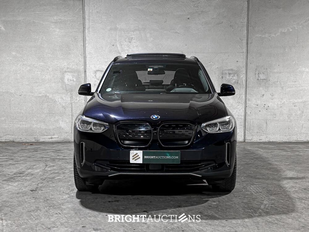 BMW iX3 High Executive 80 kWh 286pk 2021 G08 (Origineel-NL + 1e Eigenaar), N-444-RG