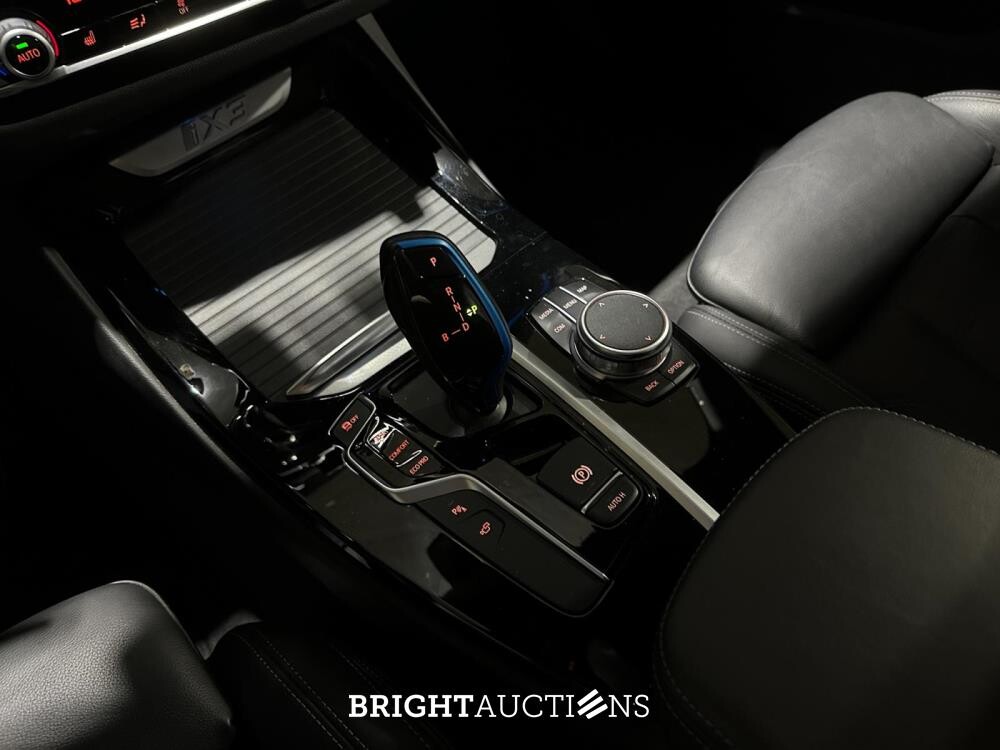BMW iX3 High Executive 80 kWh 286pk 2021 G08 (Origineel-NL + 1e Eigenaar), N-444-RG