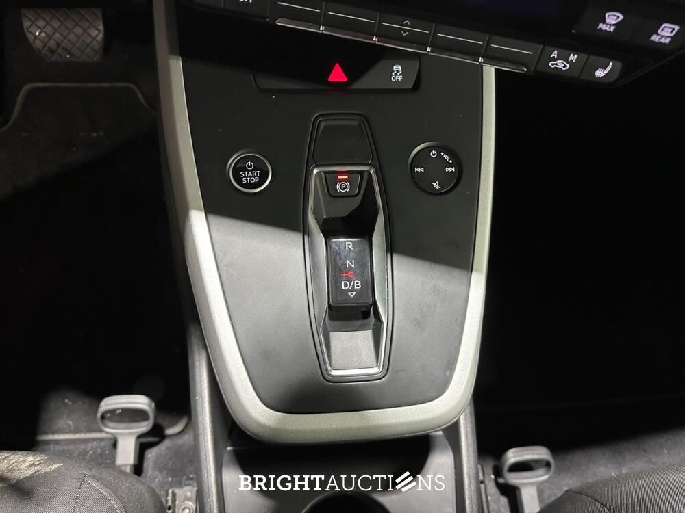Audi Q4 e-tron 35 Edition 55 kWh 170pk 2022 (Origineel-NL), R-847-TD