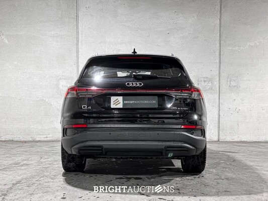 Audi Q4 e-tron 35 Edition 55 kWh 170pk 2022 (Origineel-NL), R-847-TD